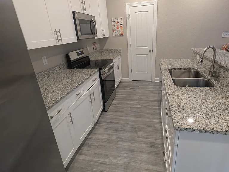 4117 Franklin St — Photo 17