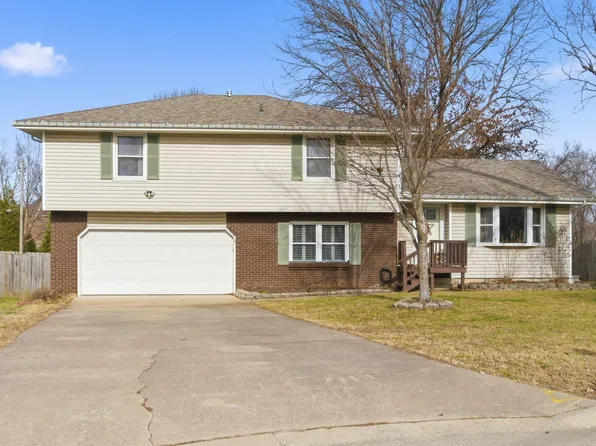 719 E Westchester Court, Springfield, MO 65810