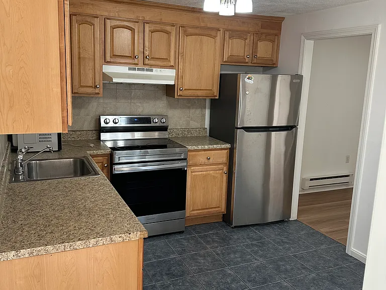 50 Spencer Rd #18L — Photo 13
