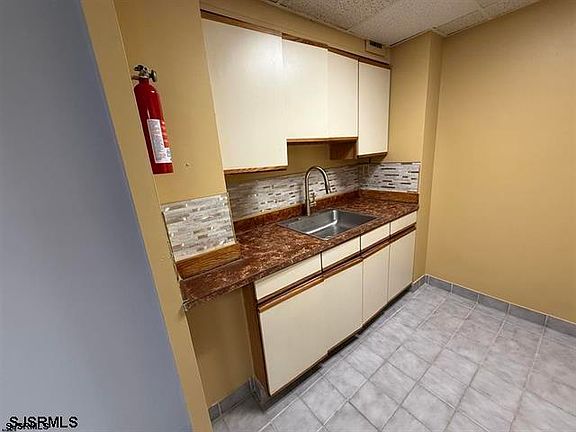 2nd image of 2834 Atlantic Ave APT 512