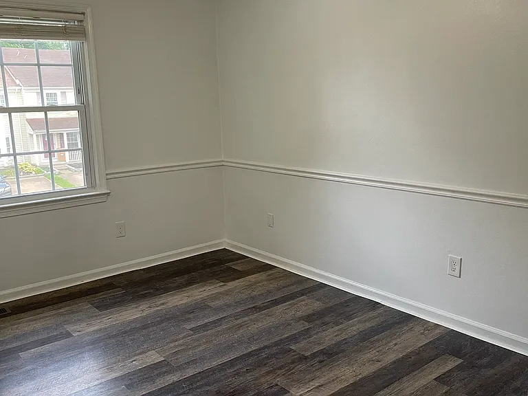 Guest bedroom 2