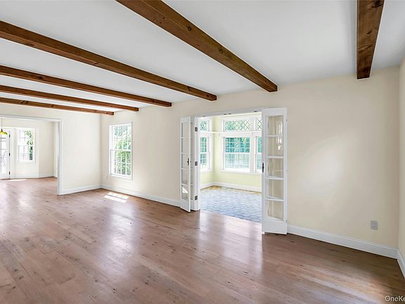 5th image of 249 Gerritsen Avenue