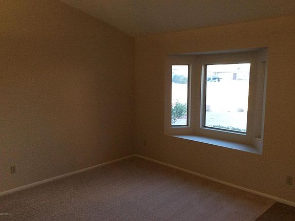 4th image of 3049 W Potter Dr