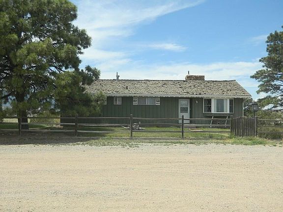 2nd image of 1087 Moore Dr
