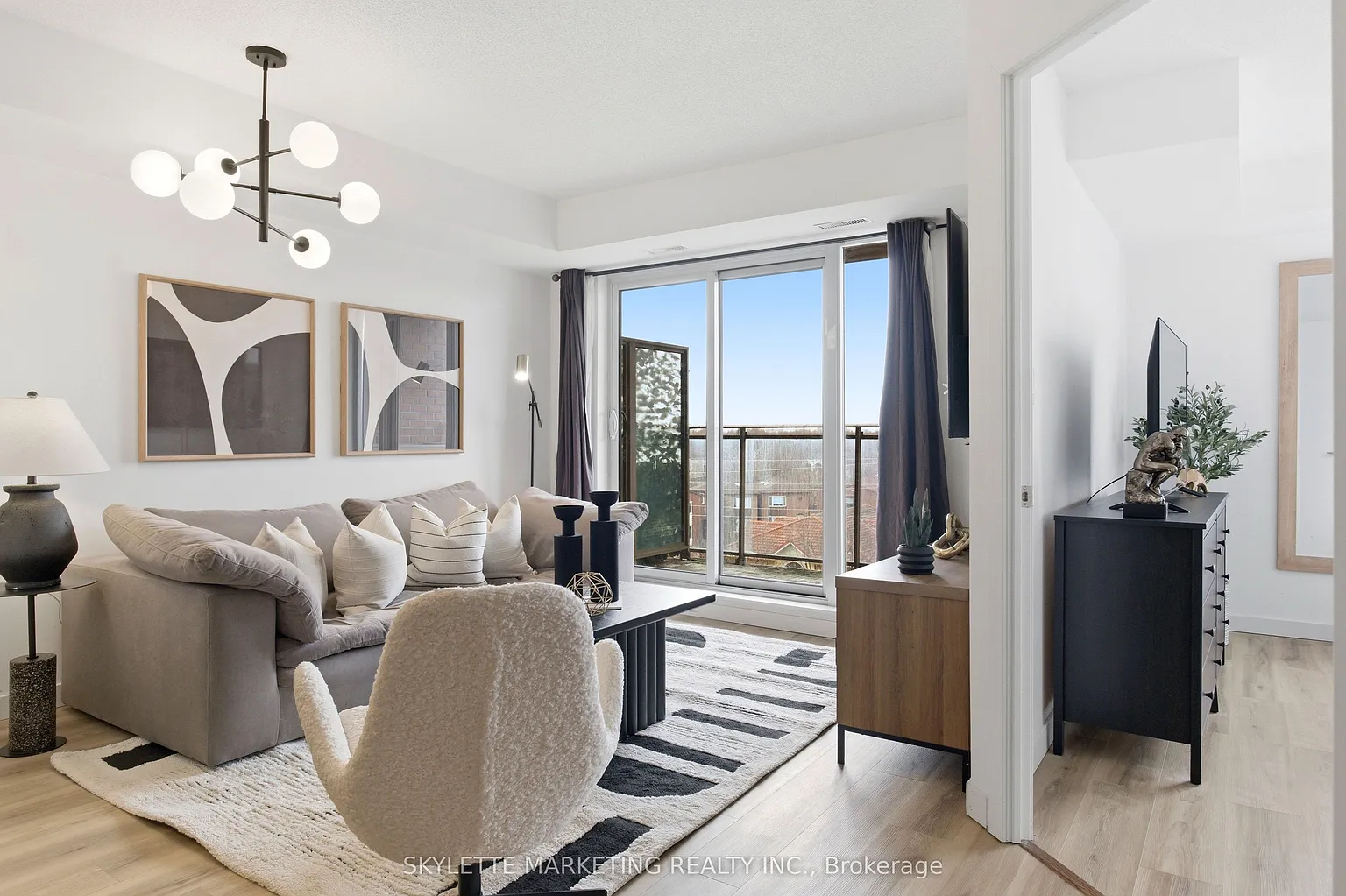 801 Sheppard Ave #701 photo 1