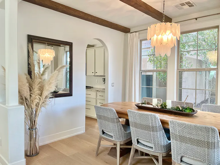 21023 W Glen St — Photo 3