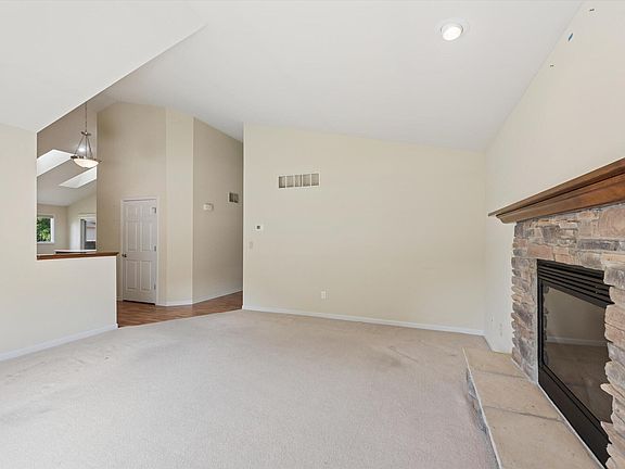 5th image of 883 Hemingway Trl