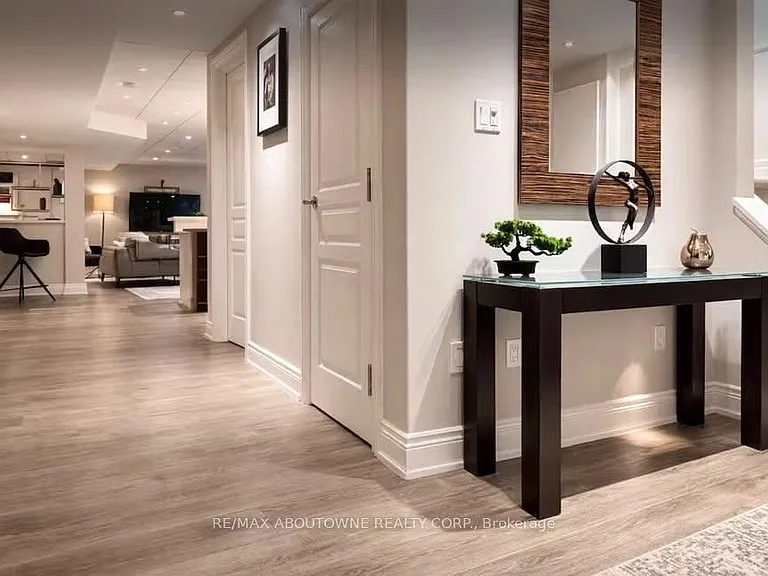 170 Humphrey St #BASEMENT — Photo 3