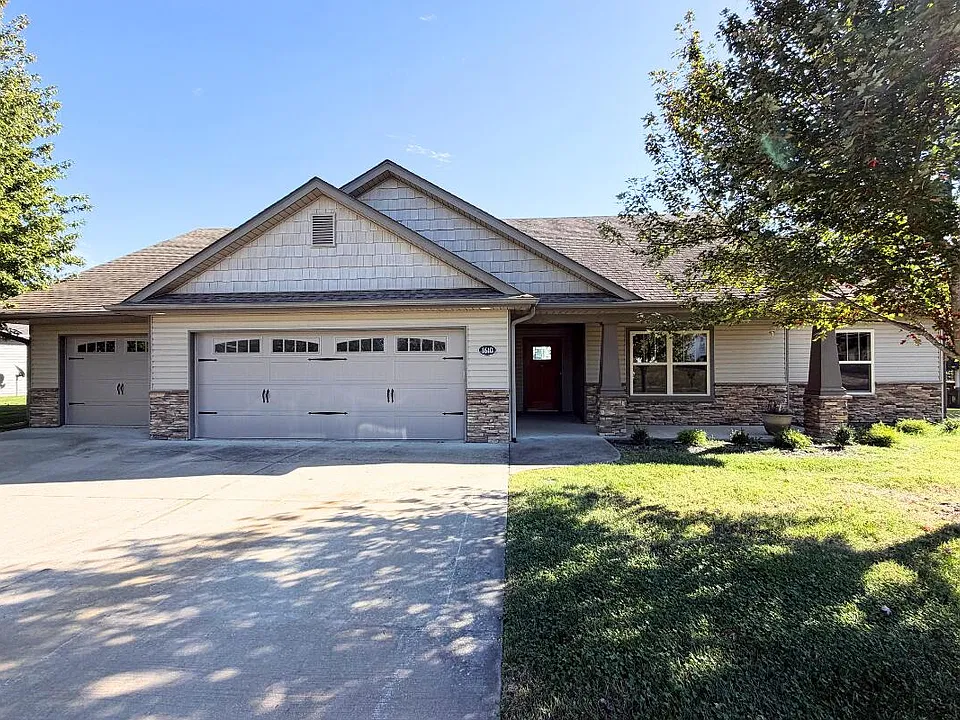 1610 Mills Dr