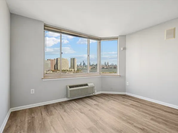 1 2nd Street image 18 of 38