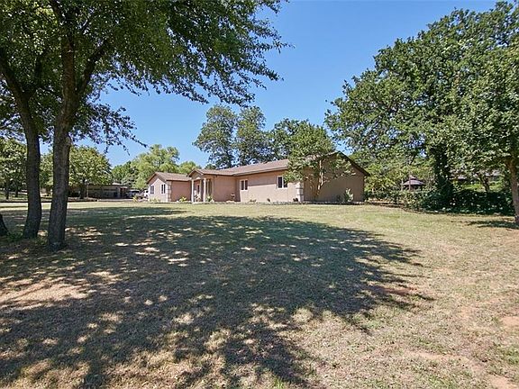 3rd image of 1432 Sandhill Ct