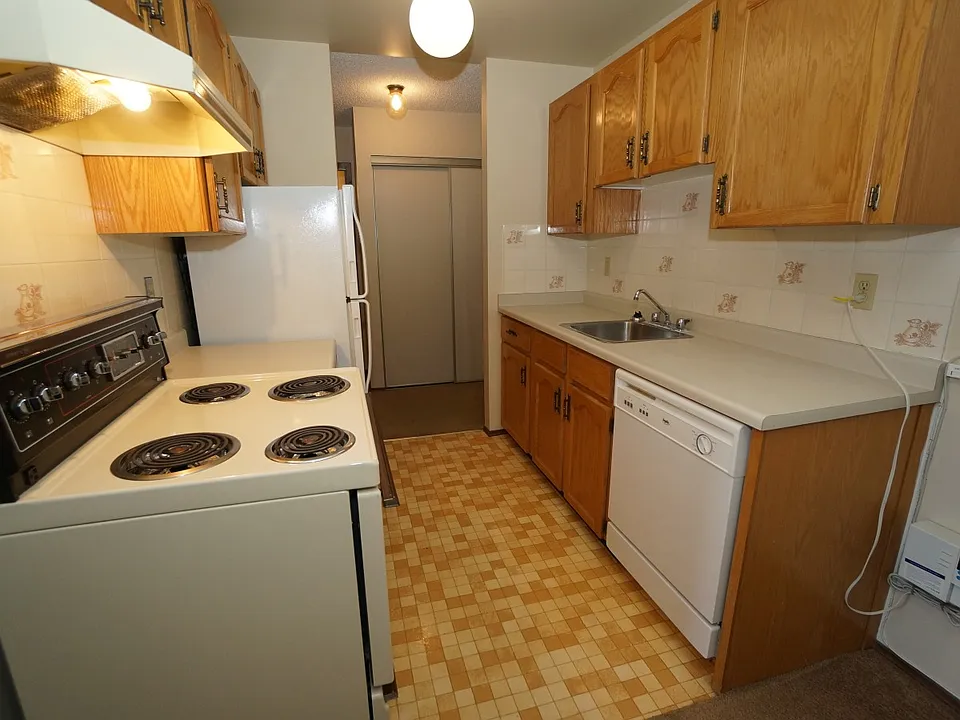 1304 1st Ave