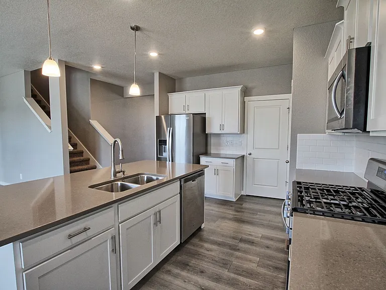 2248 Rosette Ln — Photo 5
