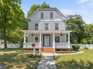 37 W High St, Clayton, NJ 08312