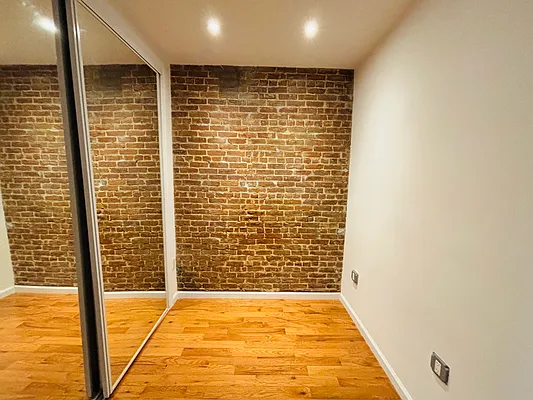 Rented by Compass | media 14