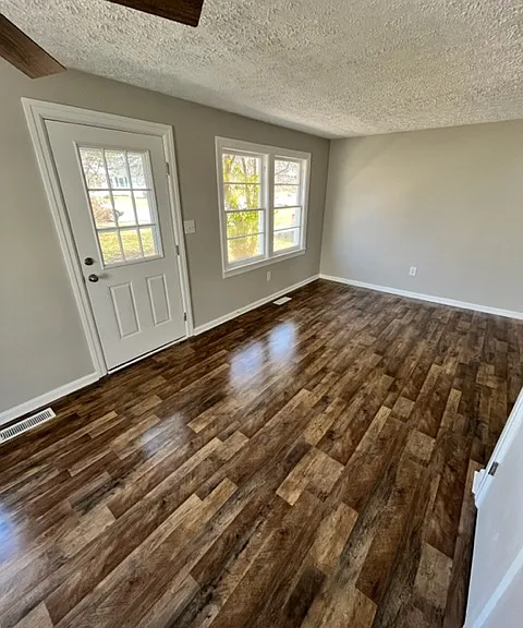 1701 Catherine Dr — Photo 7