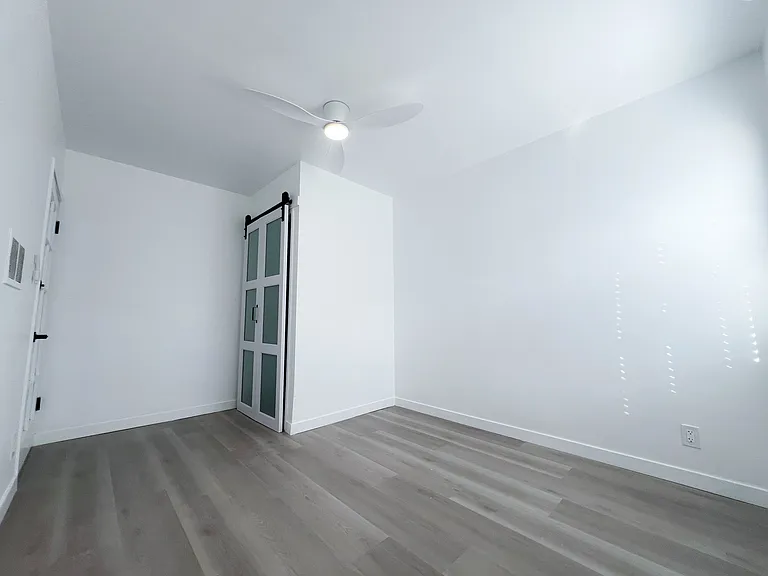 1506 1/2 Maple St #1506 — Photo 47
