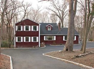 104 Quaker Path, Stony Brook, NY 11790