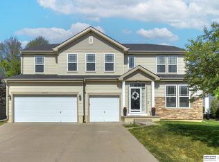 10910 S 113th St, Papillion, NE 68046