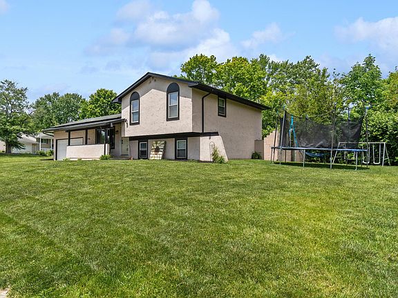 2nd image of 276 Muskingum Dr