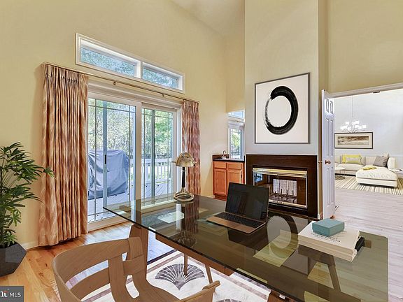 5th image of 3201 Chrisland Dr