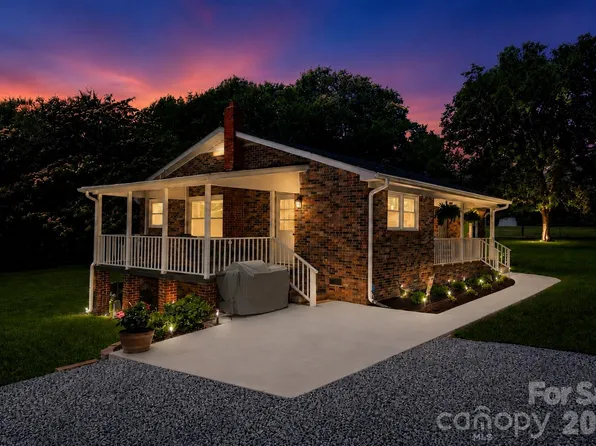 2221 New Hope Church Rd, Chester, SC 29706