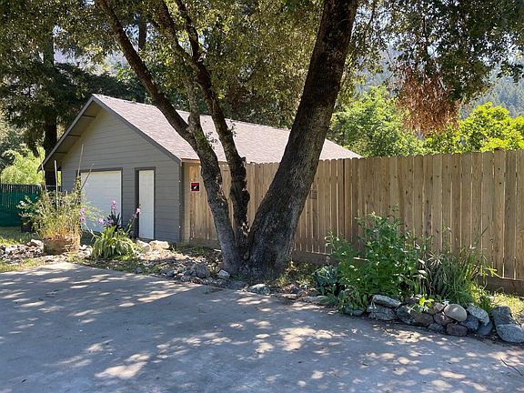 2nd image of 42121 State Highway 299