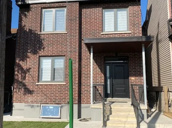 225 McRoberts Ave APT 2, Toronto, ON M6E 4P3