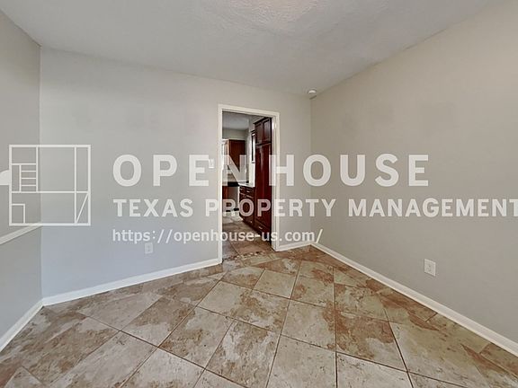4th image of 14922 Spring Lake Dr