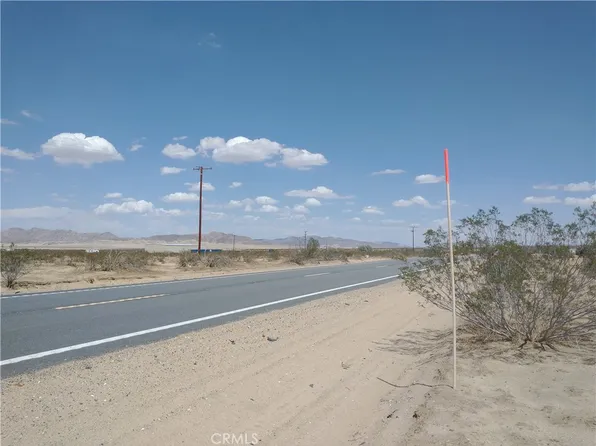 247 High Way, Landers, CA 92285