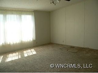 4th image of 210 Sweet Ln