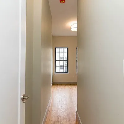 Rented by Nooklyn NYC LLC | media 21