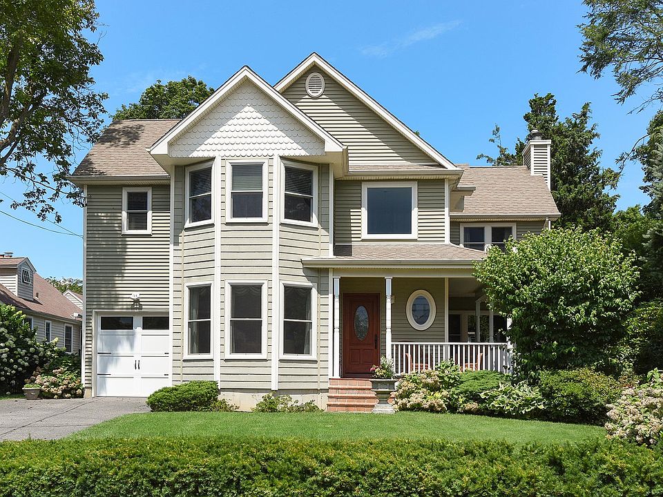 21 Locust Ave, Oyster Bay, NY 11771 | Zillow