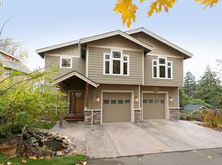 1524 Cascade Ave, Hood River, OR 97031