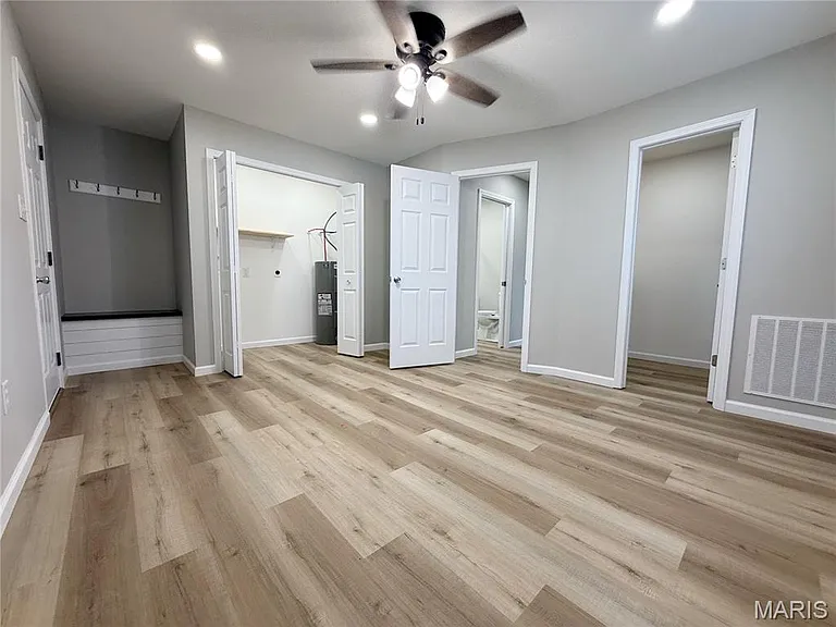 604 N Henderson St — Photo 7