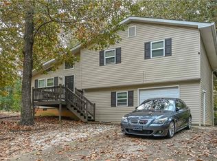 200 Pine Hill Dr, Carrollton, GA 30116