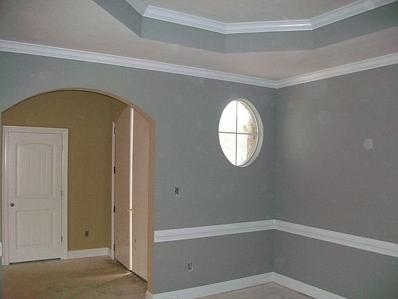 Dining room to Foyer