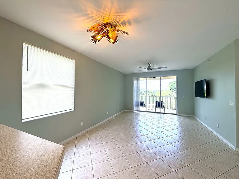 4013 Palm Tree Blvd #301 — Photo 16