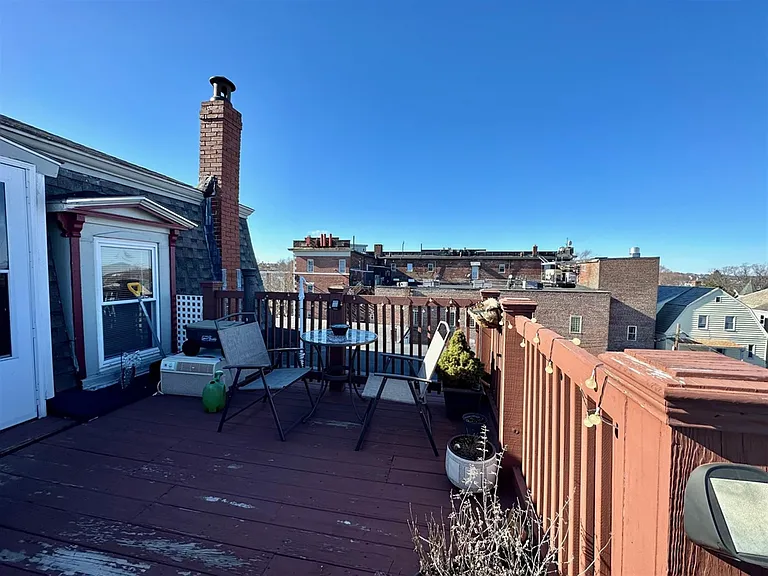 147 Highland Ave #1 — Photo 9