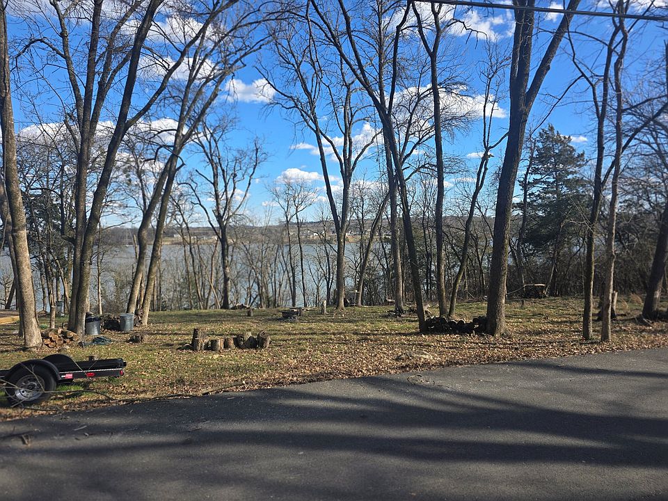 1st image of 1060 Hickory Harbor Dr