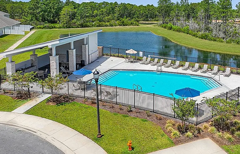 Walton's Landing Townhomes — Photo 5