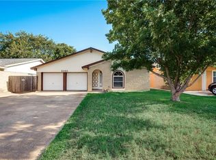 2301 Chandelle Dr, Irving, TX 75060