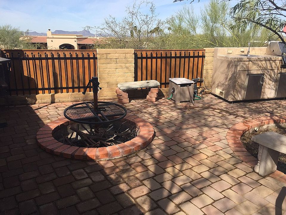 Fire pit 
