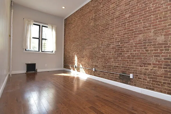 Rented by Compass | media 9