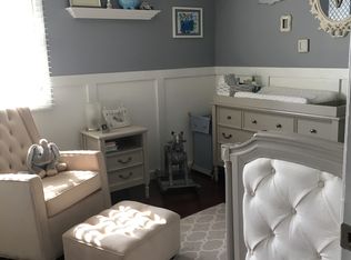 10110 Nottaingham Ln, Hoffman Estates, IL 60169