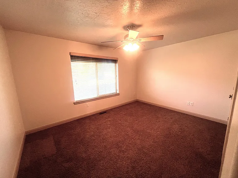 320 S 1125th Way W — Photo 8