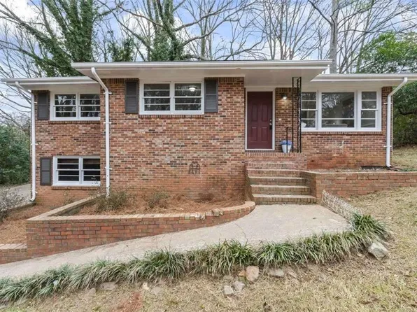 1724 E Mercer Dr, Griffin, GA 30223