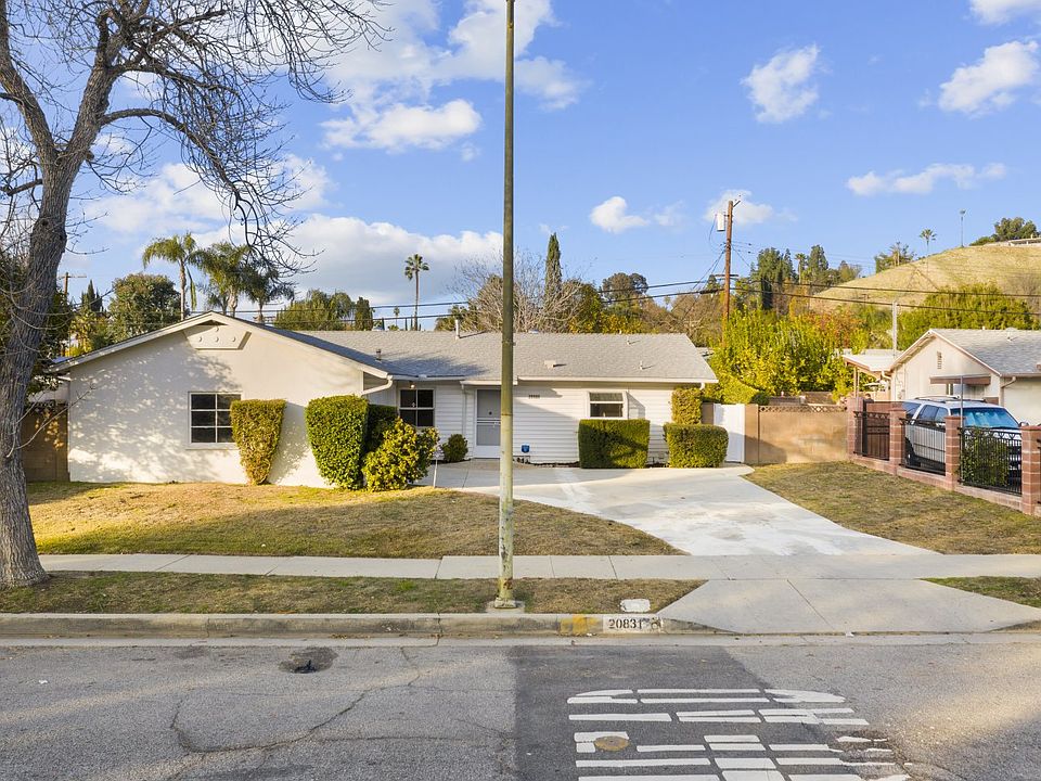 1st image of 20831 Burbank Blvd
