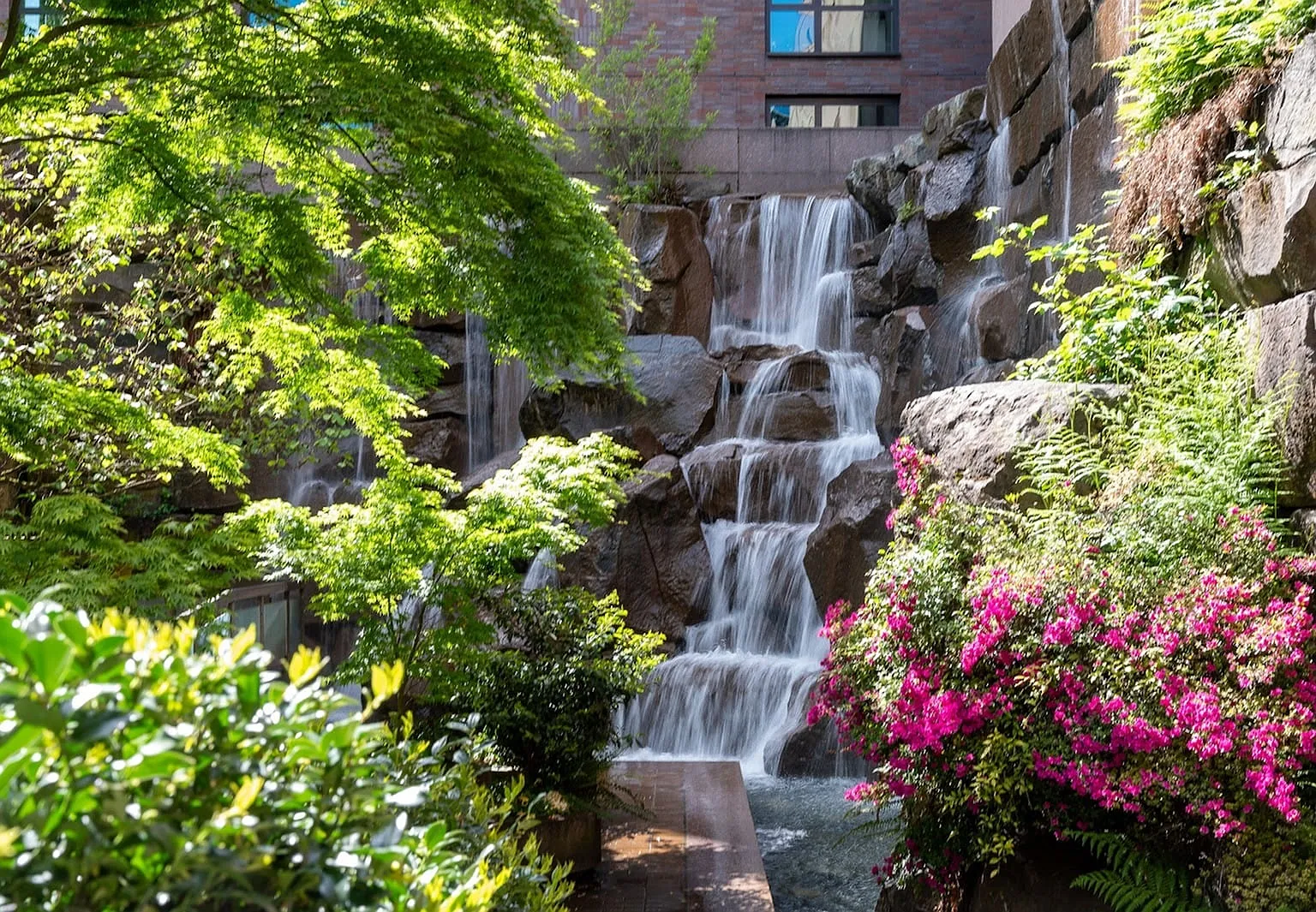 Waterfall Garden — Photo 1