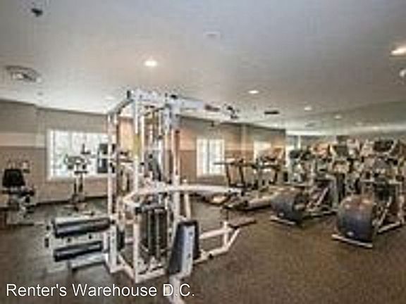 5th image of 1050 N Stuart St APT 214